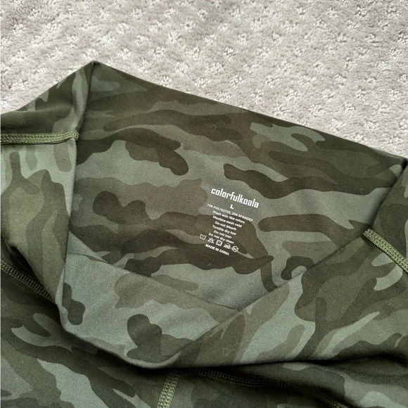 Women's Buttery Soft Camouflage Leggings - Picture 3 of 5